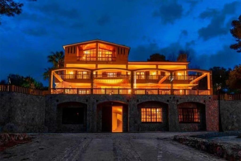 Villa Golf Sitges Vilanova i la Geltrú Exterior photo