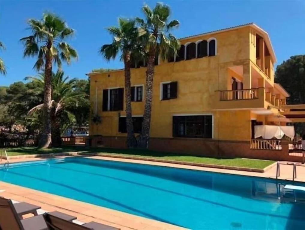Villa Golf Sitges Vilanova i la Geltrú Exterior photo