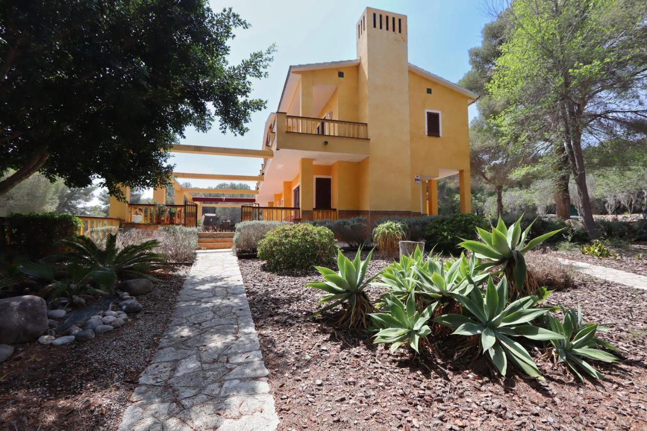 Villa Golf Sitges Vilanova i la Geltrú Exterior photo