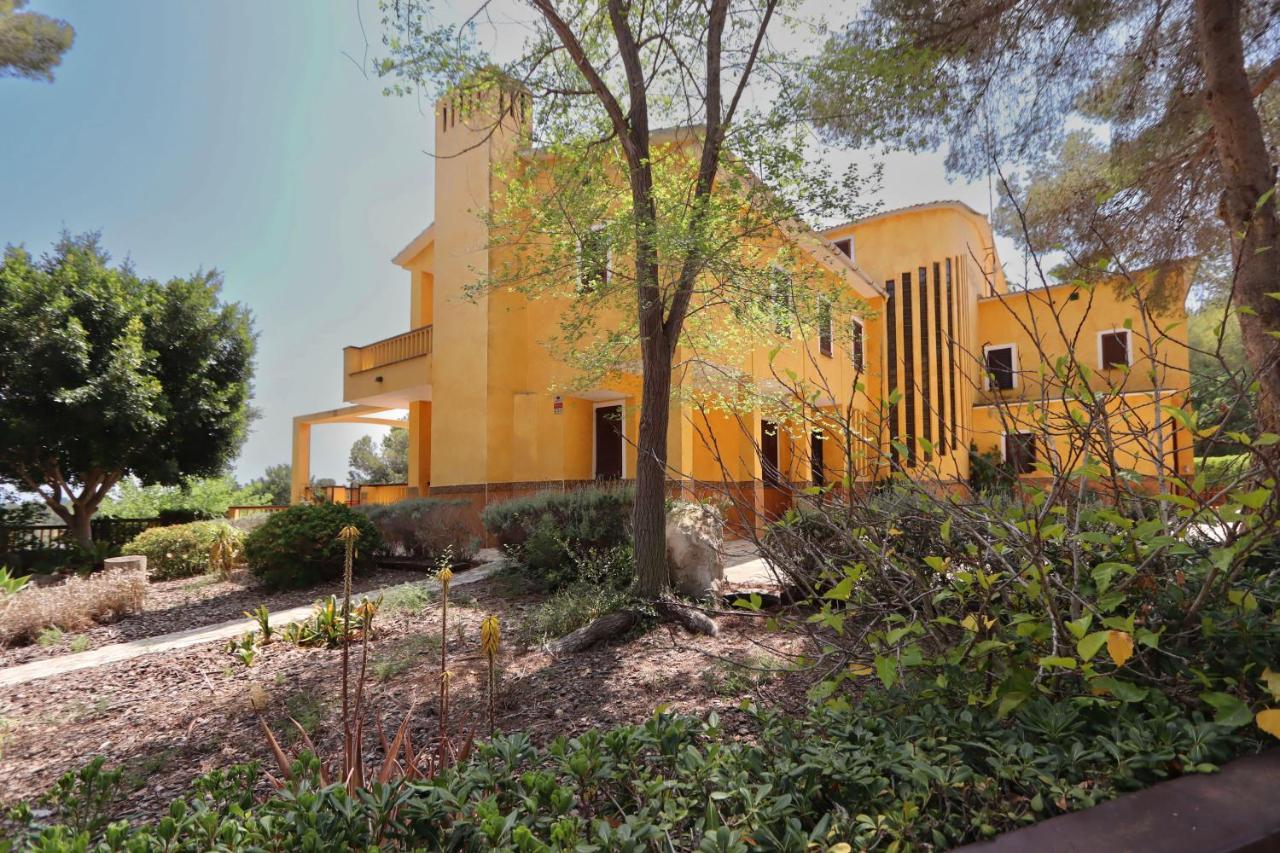 Villa Golf Sitges Vilanova i la Geltrú Exterior photo