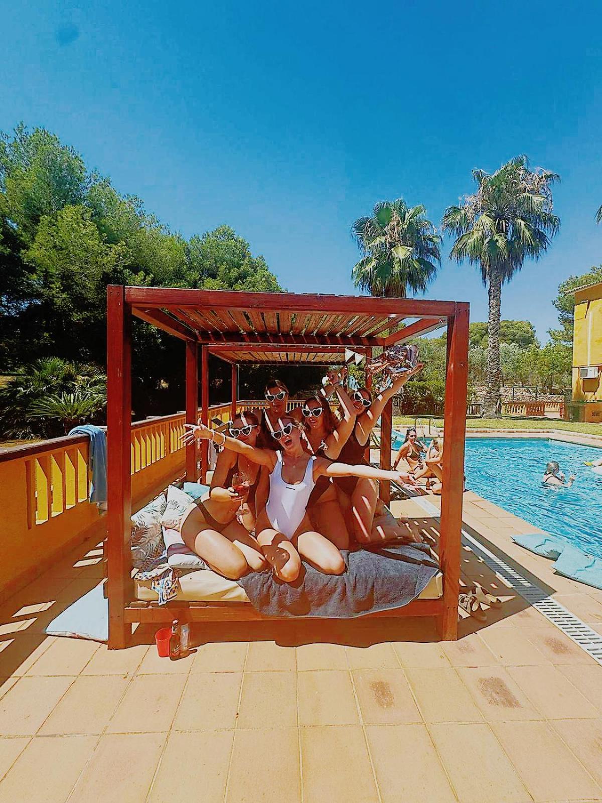 Villa Golf Sitges Vilanova i la Geltrú Exterior photo